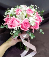 Букет_Свадебный букет невесты из розовых роз и альстромерий Букет_Свадебный букет невесты из розовых роз и альстромерий